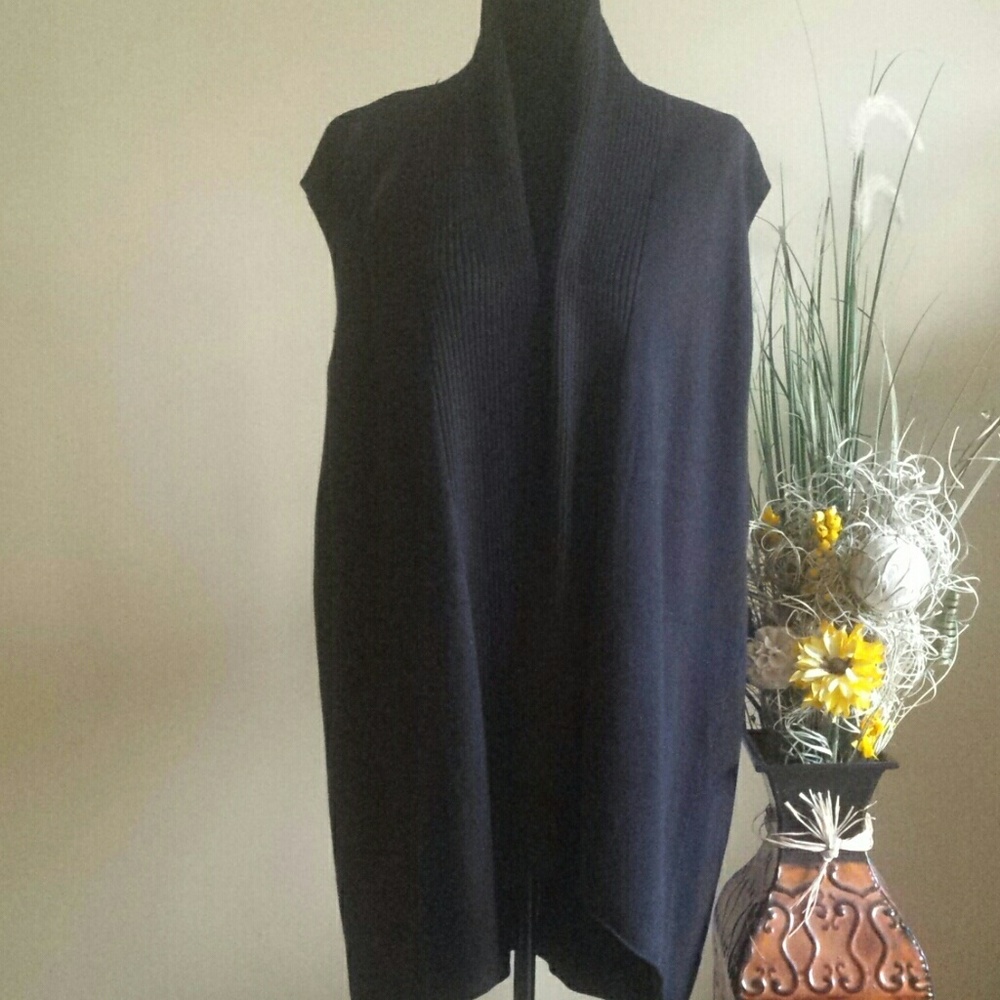 B1G1 FREE-SALE  NWOT LONG BLACK  VEST SZ 3X